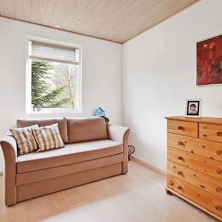 Holiday Knebel With A Fireplace 4 * Skødshoved Strand